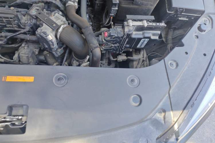 Used Dongfeng Aeolus Yixuan MAX 2021 1.5T Nightbreak Dawn Edition Engine Bay Left