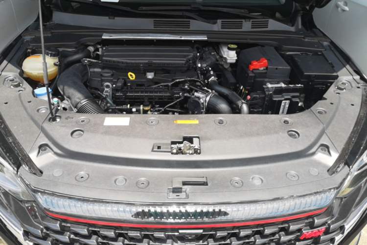 Used Dongfeng Aeolus Yixuan MAX 2021 1.5T Super-Powered Dad Edition Engine Bay