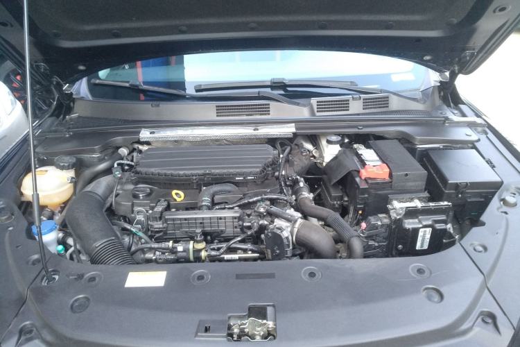 Used Dongfeng Aeolus Yixuan MAX 2021 1.5T Super-Powered Dad Edition Engine Bay