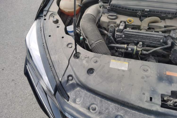 Used Dongfeng Aeolus Yixuan MAX 2021 1.5T Super Cool Dad Edition Engine Bay Right