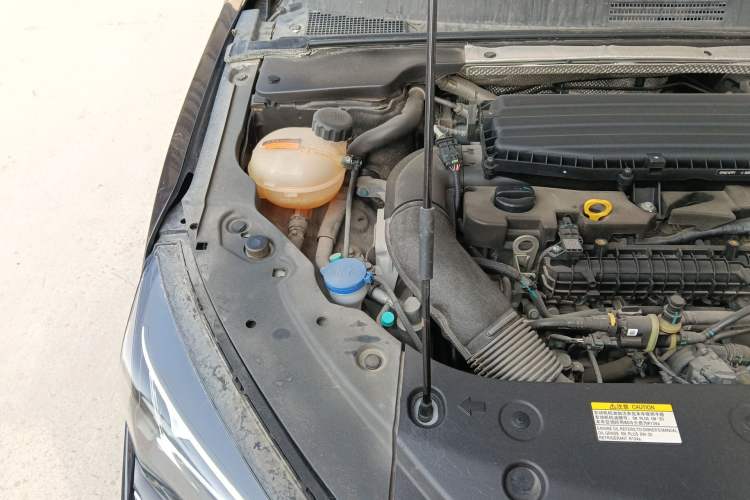 Used Dongfeng Aeolus Yixuan MAX 2021 1.5T Ultra-Stylish Trendsetter Edition Engine Bay Right