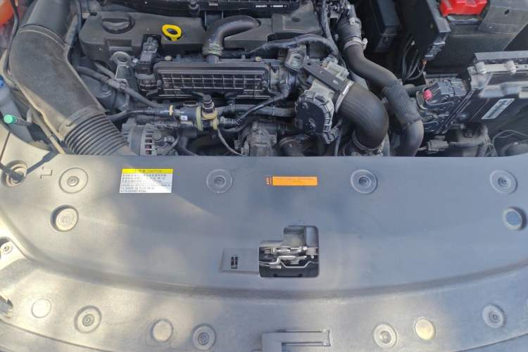 Used Dongfeng Aeolus Yixuan MAX 2021 1.5T Nightbreak Dawn Edition Engine Bay