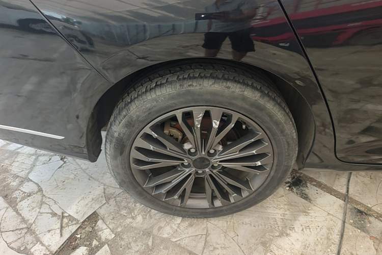 Used Dongfeng Aeolus Yixuan MAX 2021 1.5T Super-Powered Dad Edition Exterior 5