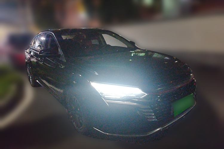 Used Dongfeng Aeolus Yixuan MAX 2021 1.5T Ultra-Stylish Trendsetter Edition Front Right 45 Deg
