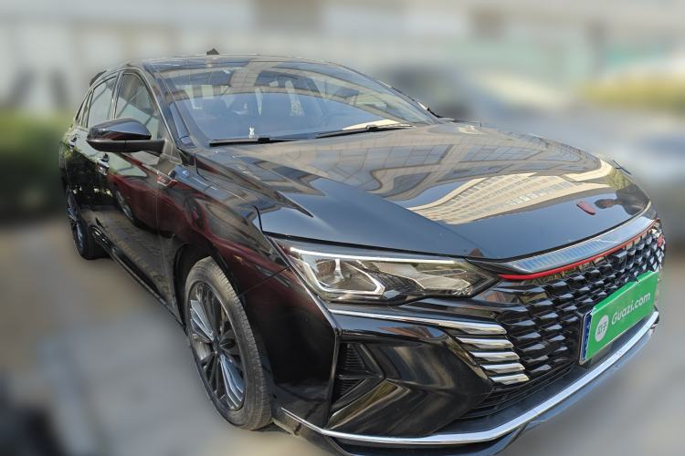 Used Dongfeng Aeolus Yixuan MAX 2021 1.5T Ultra-Stylish Trendsetter Edition Front Right 45 Deg