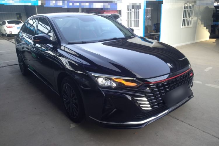 Used Dongfeng Aeolus Yixuan MAX 2021 1.5T Super-Powered Dad Edition Front Right 45 Deg