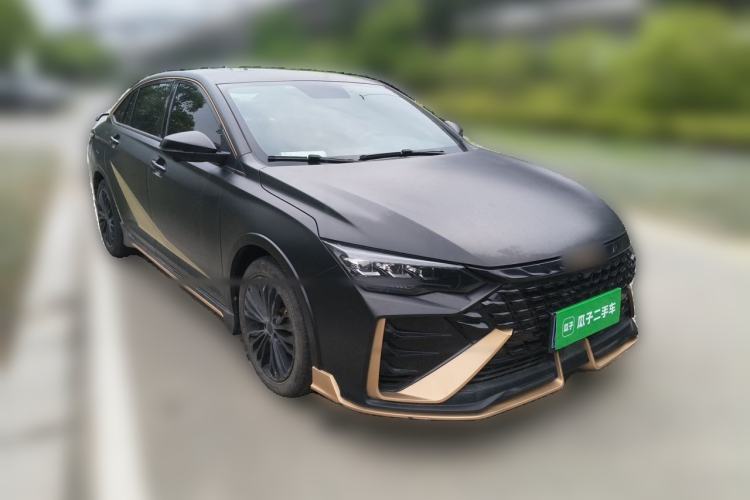 Used Dongfeng Aeolus Yixuan MAX 2021 1.5T Nightbreak Dawn Edition Front Right 45 Deg