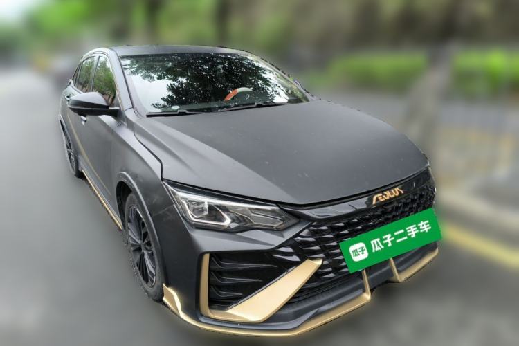 Used Dongfeng Aeolus Yixuan MAX 2021 1.5T Dark Night Holy Light Edition (Hybrid) Front Right 45 Deg