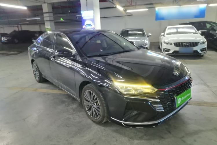 Used Dongfeng Aeolus Yixuan MAX 2021 1.5T Ultra-Stylish Trendsetter Edition Front Right 45 Deg