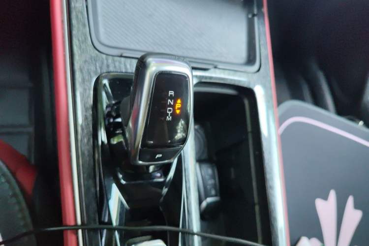 Used Dongfeng Aeolus Yixuan MAX 2021 1.5T Ultra-Stylish Trendsetter Edition Gear Lever