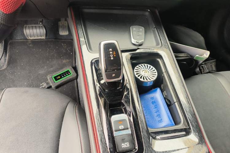 Used Dongfeng Aeolus Yixuan MAX 2021 1.5T Dark Night Sharp Edition Gear Lever
