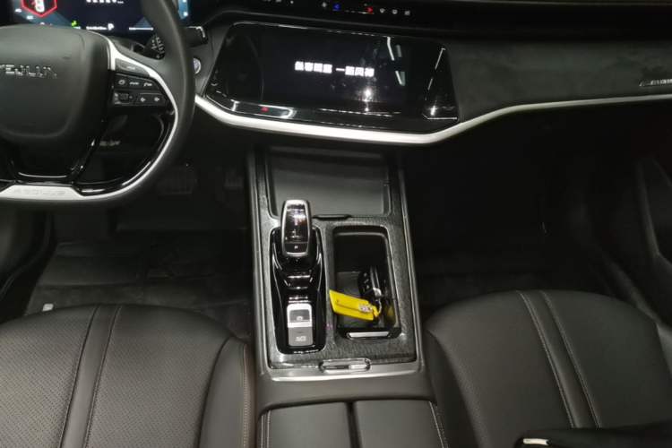 Used Dongfeng Aeolus Yixuan MAX 2021 1.5T Super Cool Dad Edition Gear Lever