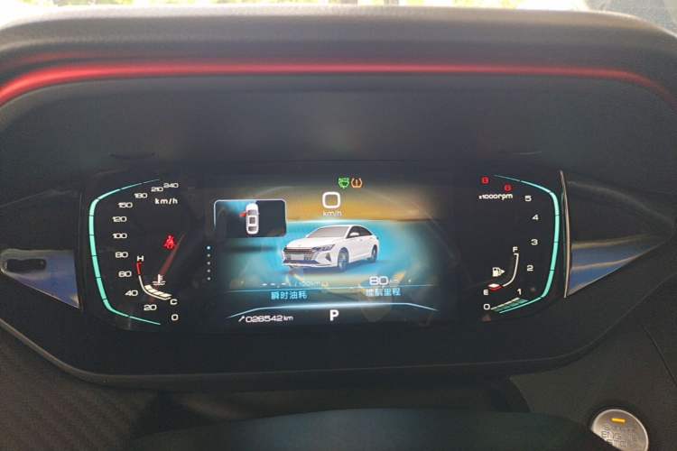 Used Dongfeng Aeolus Yixuan MAX 2021 1.5T Ultra-Stylish Trendsetter Edition Instrument Cluster
