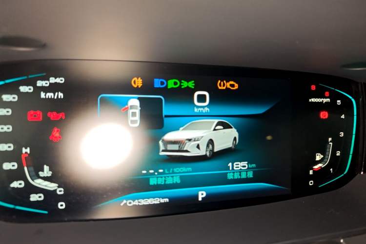 Used Dongfeng Aeolus Yixuan MAX 2021 1.5T Ultra-Stylish Trendsetter Edition Instrument Cluster