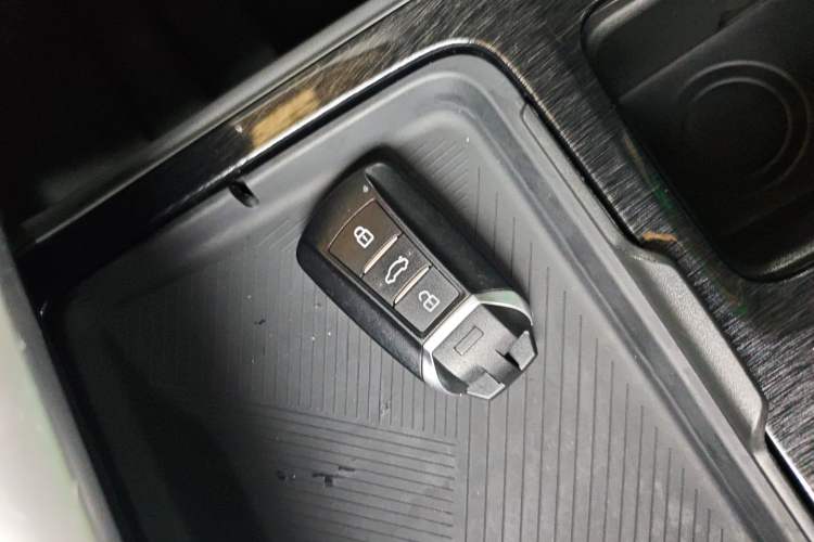 Used Dongfeng Aeolus Yixuan MAX 2021 1.5T Super Cool Dad Edition Interior 1