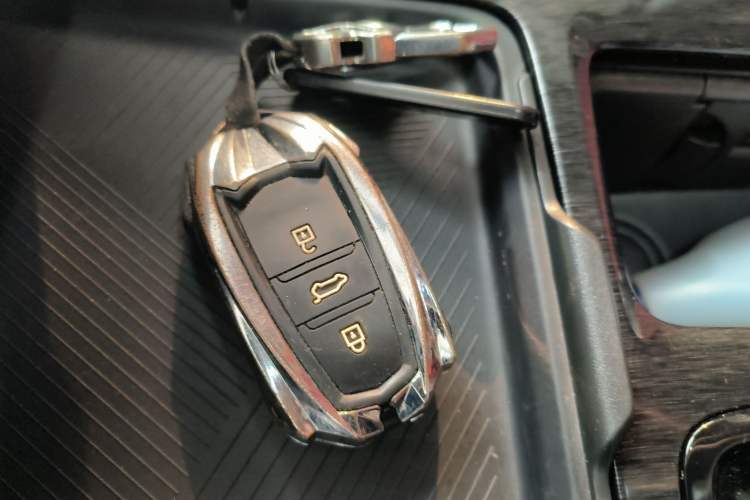 Used Dongfeng Aeolus Yixuan MAX 2021 1.5T Ultra-Stylish Trendsetter Edition Interior 1