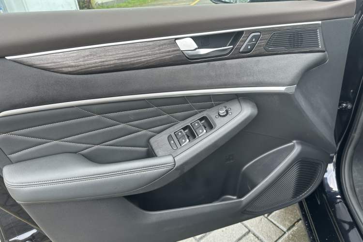 Used Dongfeng Aeolus Yixuan MAX 2021 1.5T Super Cool Dad Edition Interior 3