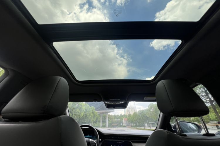 Used Dongfeng Aeolus Yixuan MAX 2021 1.5T Dark Night Holy Light Edition (Hybrid) Interior 6