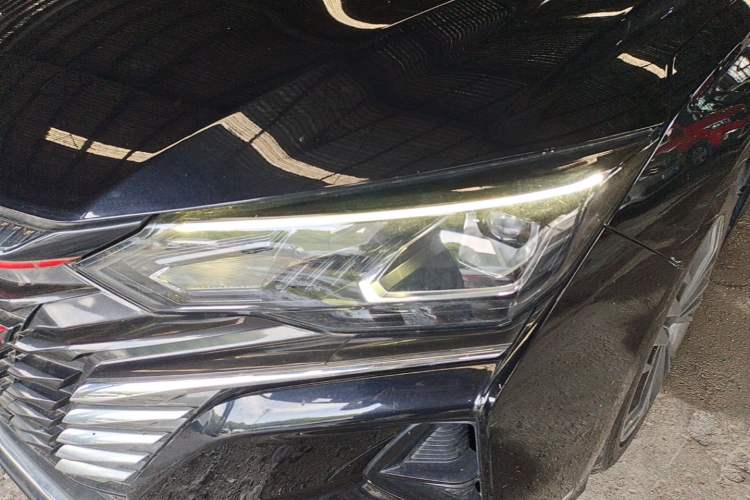 Used Dongfeng Aeolus Yixuan MAX 2021 1.5T Ultra-Stylish Trendsetter Edition Left Front Headlight