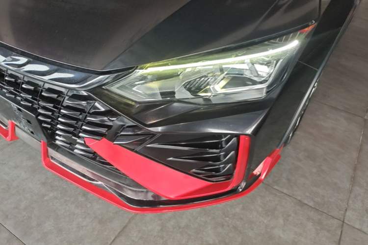 Used Dongfeng Aeolus Yixuan MAX 2021 1.5T Dark Night Sharp Edition Left Front Headlight
