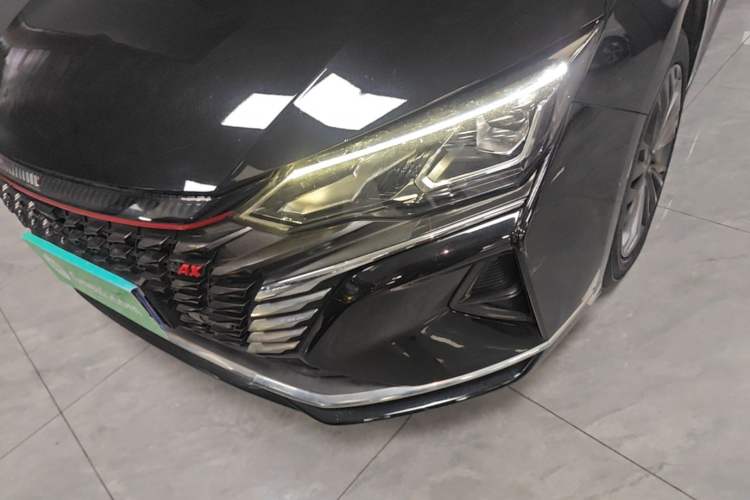 Used Dongfeng Aeolus Yixuan MAX 2021 1.5T Super-Powered Dad Edition Left Front Headlight