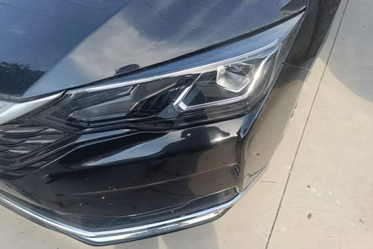 Used Dongfeng Aeolus Yixuan MAX 2021 1.5T Super-Powered Dad Edition Left Front Headlight