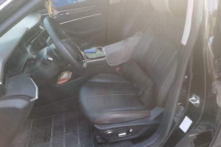 Used Dongfeng Aeolus Yixuan MAX 2021 1.5T Super Cool Dad Edition Left Front Seat