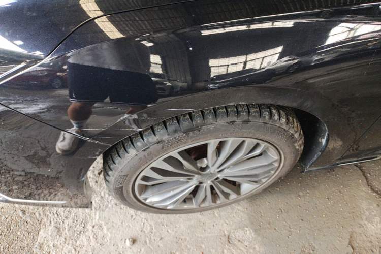 Used Dongfeng Aeolus Yixuan MAX 2021 1.5T Ultra-Stylish Trendsetter Edition Left Front Wheel Hub