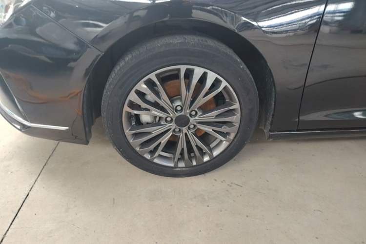 Used Dongfeng Aeolus Yixuan MAX 2021 1.5T Super-Powered Dad Edition Left Front Wheel Hub