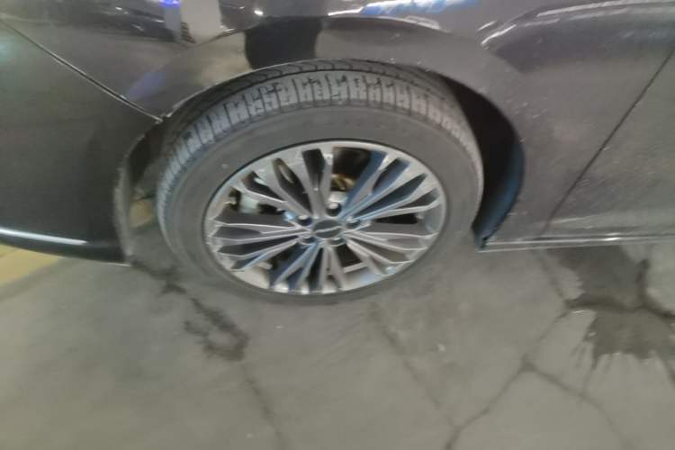 Used Dongfeng Aeolus Yixuan MAX 2021 1.5T Ultra-Stylish Trendsetter Edition Left Front Wheel Hub