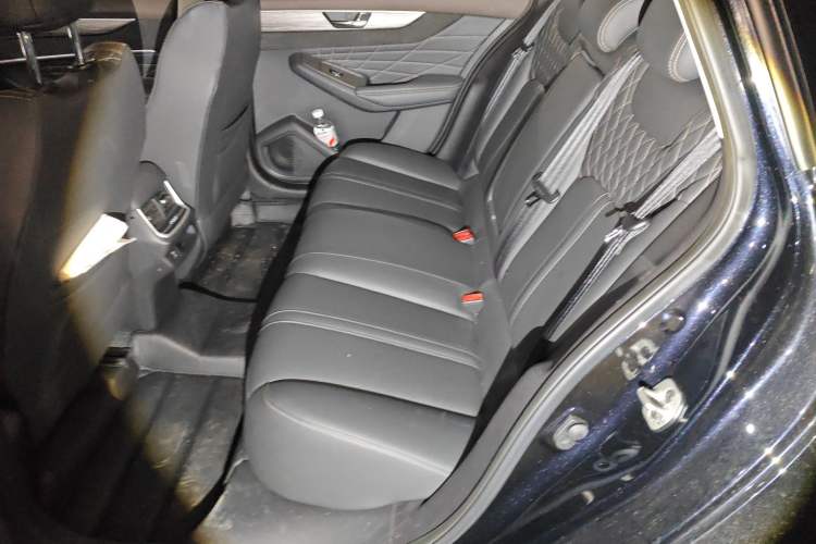 Used Dongfeng Aeolus Yixuan MAX 2021 1.5T Super Cool Dad Edition Left Rear Seat