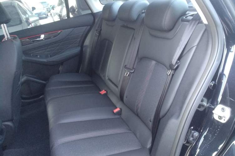 Used Dongfeng Aeolus Yixuan MAX 2021 1.5T Super-Powered Dad Edition Left Rear Seat
