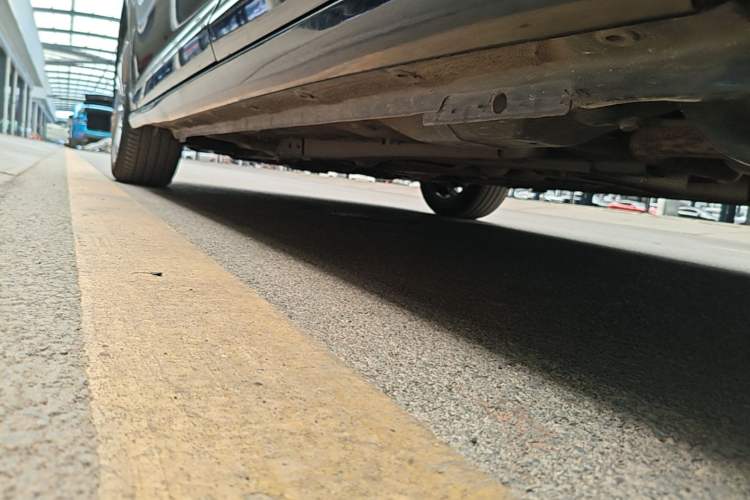 Used Dongfeng Aeolus Yixuan MAX 2021 1.5T Super Cool Dad Edition Left Side Sill