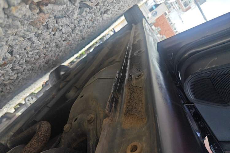 Used Dongfeng Aeolus Yixuan MAX 2021 1.5T Super Cool Dad Edition Left Side Sill