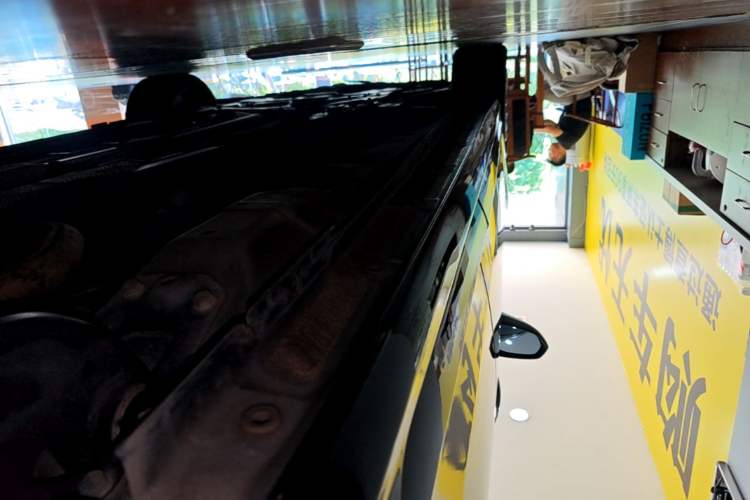 Used Dongfeng Aeolus Yixuan MAX 2021 1.5T Ultra-Stylish Trendsetter Edition Left Side Sill