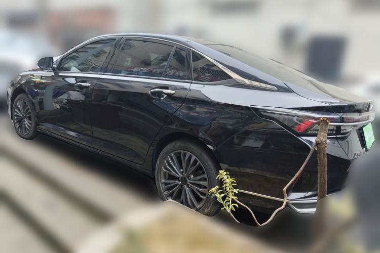 Used Dongfeng Aeolus Yixuan MAX 2021 Super-Efficient Dad Hybrid Edition Rear Left 45 Deg