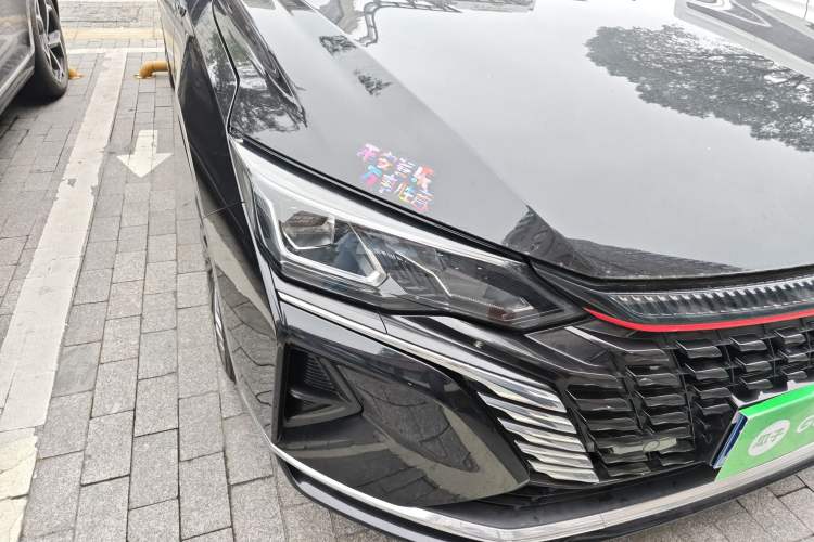 Used Dongfeng Aeolus Yixuan MAX 2021 1.5T Ultra-Stylish Trendsetter Edition Right Front Headlight