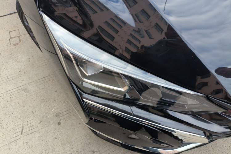 Used Dongfeng Aeolus Yixuan MAX 2021 1.5T Ultra-Stylish Trendsetter Edition Right Front Headlight