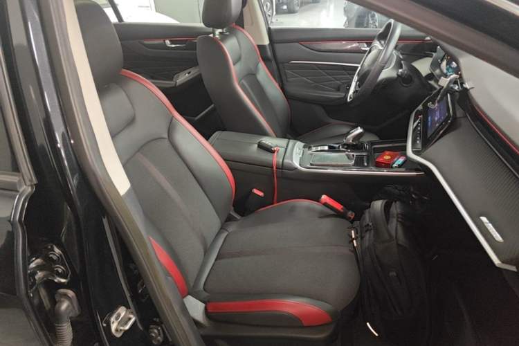 Used Dongfeng Aeolus Yixuan MAX 2021 1.5T Super-Powered Dad Edition Right Front Seat