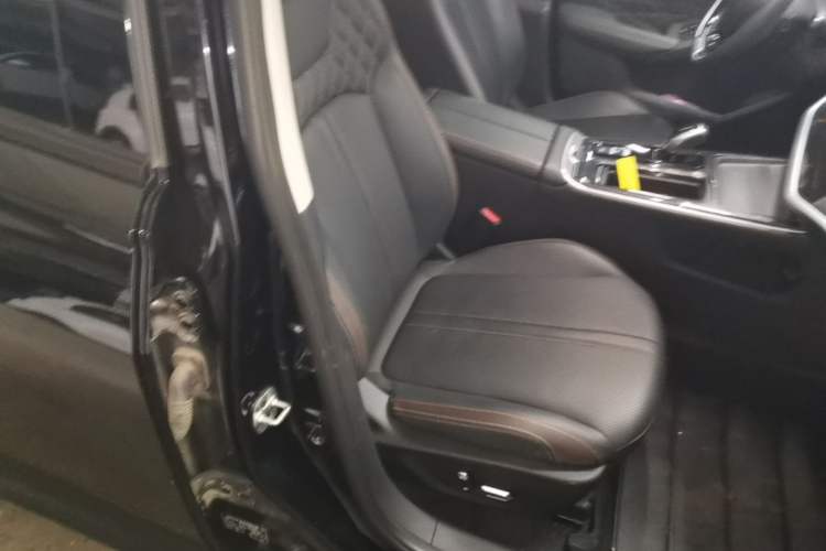 Used Dongfeng Aeolus Yixuan MAX 2021 1.5T Super Cool Dad Edition Right Front Seat
