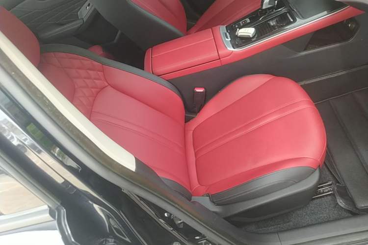 Used Dongfeng Aeolus Yixuan MAX 2021 1.5T Ultra-Stylish Trendsetter Edition Right Front Seat