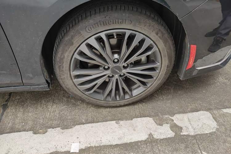 Used Dongfeng Aeolus Yixuan MAX 2021 1.5T Super Cool Dad Edition Right Front Wheel Hub