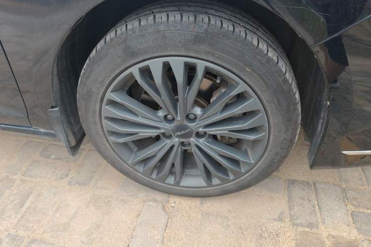 Used Dongfeng Aeolus Yixuan MAX 2021 1.5T Super-Powered Dad Edition Right Front Wheel Hub