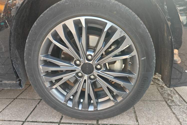 Used Dongfeng Aeolus Yixuan MAX 2021 1.5T Super Cool Dad Edition Right Front Wheel Hub