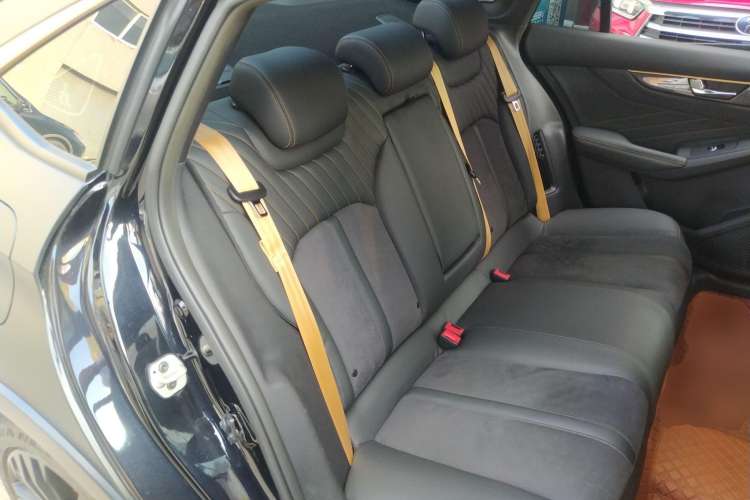 Used Dongfeng Aeolus Yixuan MAX 2021 1.5T Dark Night Holy Light Edition (Hybrid) Right Rear Seat