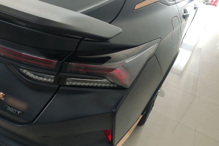 Used Dongfeng Aeolus Yixuan MAX 2021 1.5T Nightbreak Dawn Edition Right Rear Taillight