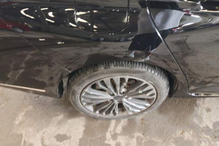 Used Dongfeng Aeolus Yixuan MAX 2021 1.5T Ultra-Stylish Trendsetter Edition Right Rear Wheel Hub