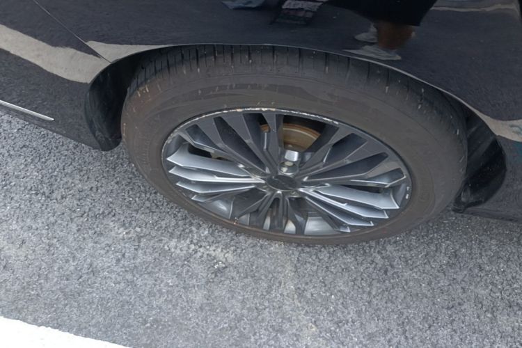 Used Dongfeng Aeolus Yixuan MAX 2021 1.5T Ultra-Stylish Trendsetter Edition Right Rear Wheel Hub