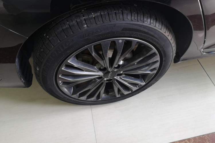 Used Dongfeng Aeolus Yixuan MAX 2021 1.5T Super-Powered Dad Edition Right Rear Wheel Hub