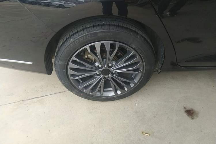 Used Dongfeng Aeolus Yixuan MAX 2021 1.5T Ultra-Stylish Trendsetter Edition Right Rear Wheel Hub